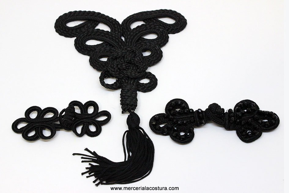 Hombreras y alamares negros hombreras_alamares_negros