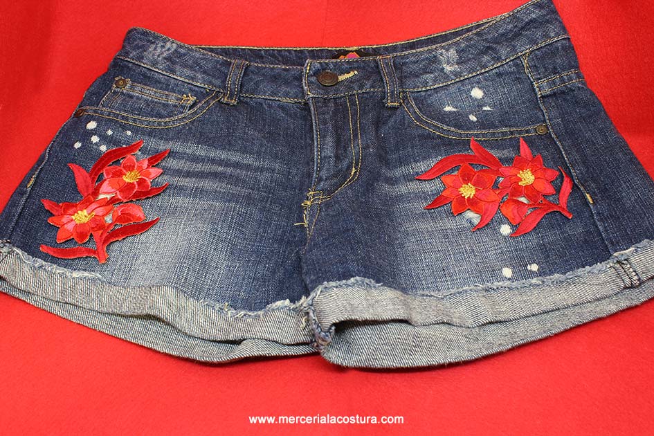 parche_floral_rojo parche_floral_rojo