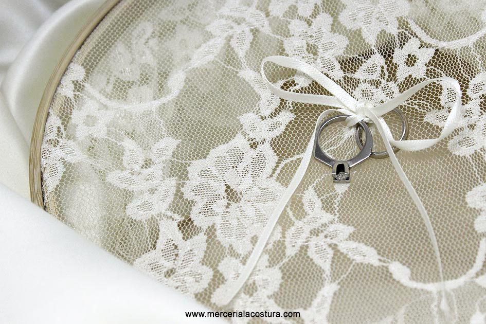 detalles_boda_comunion_bastidor_puntilla_detalle detalles_boda_comunion_bastidor_puntilla_detalle