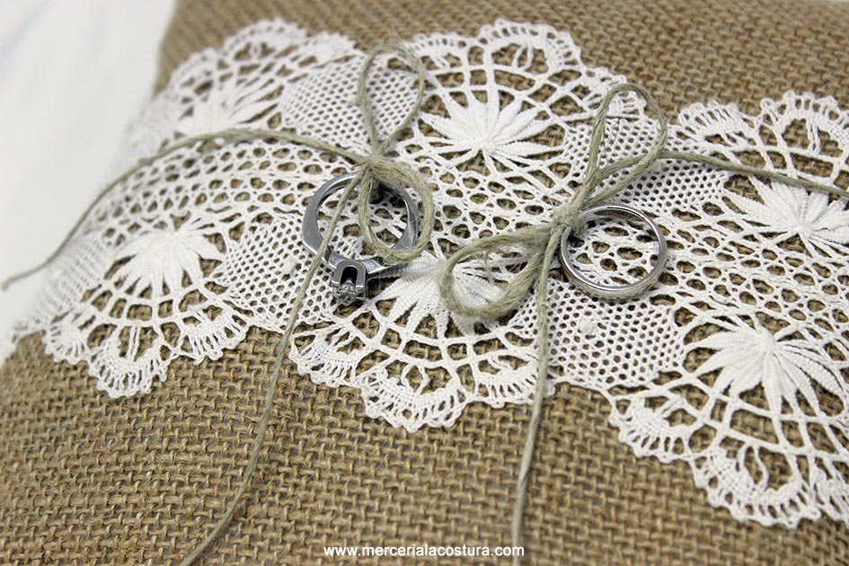 detalles_boda_comunion_cojin_puntilla_detalle detalles_boda_comunion_cojin_puntilla_detalle