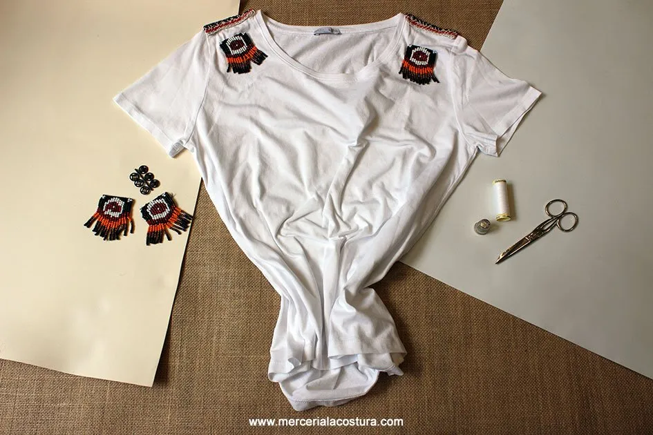 camiseta_customizada_hombreras_pasamaneria