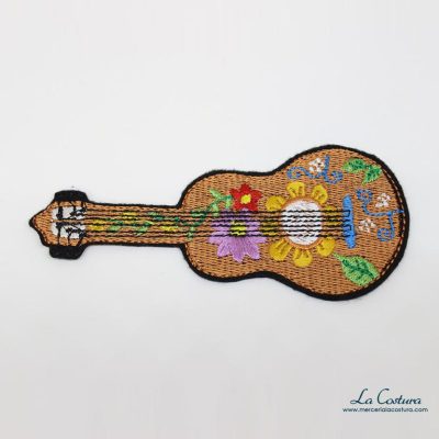 parche-bordado-guitarra-flores