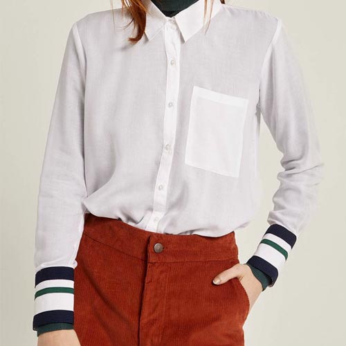 Camisa con detalle de puños de rayas