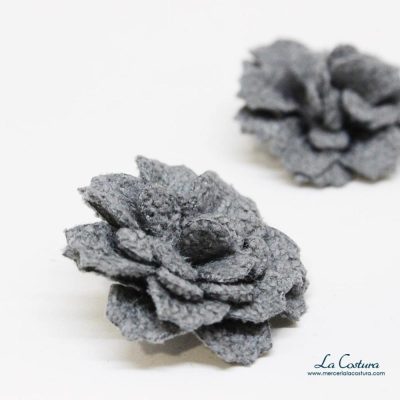 flor-tela-eventos-gris-detalle