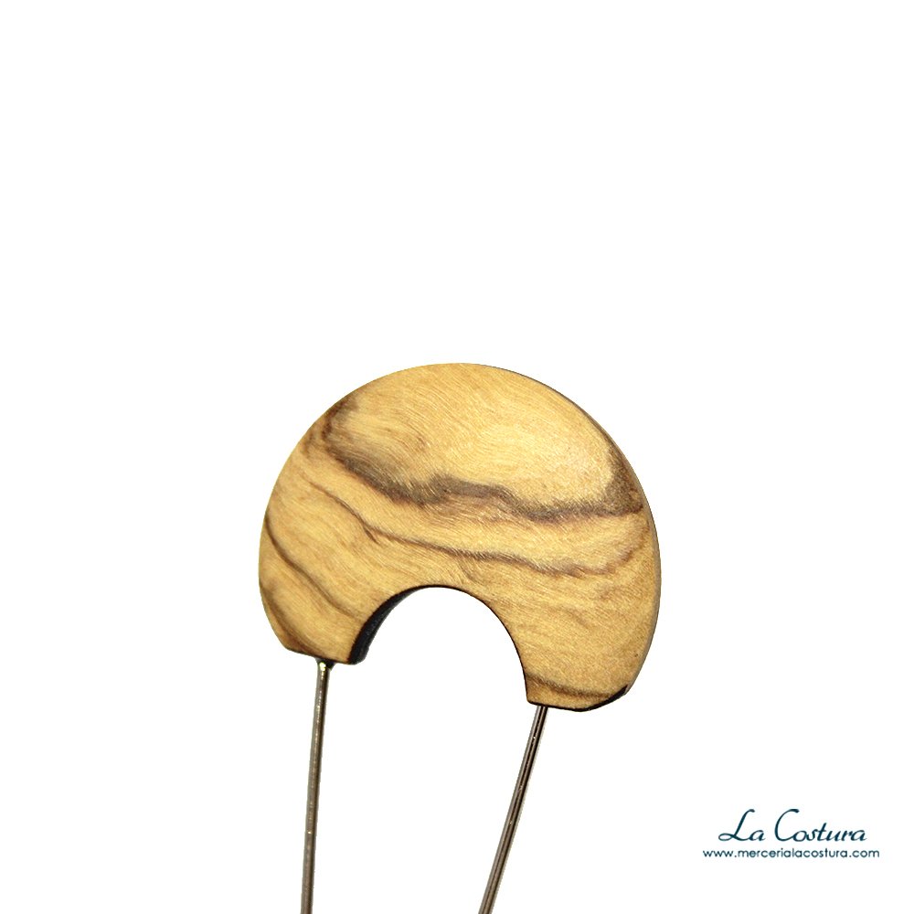 imperdible-cabeza-madera-semicirculo-zoom