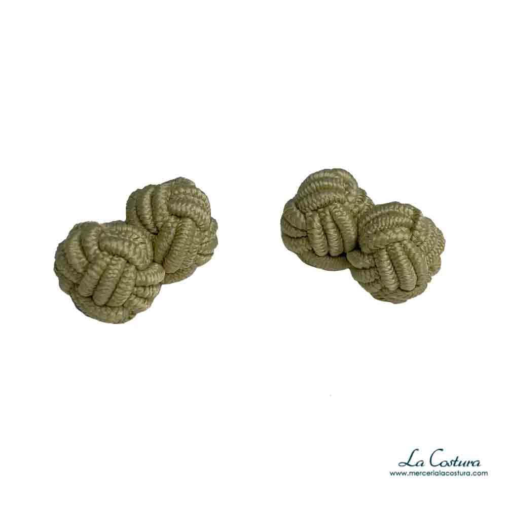 gemelos-nudo-camel-min