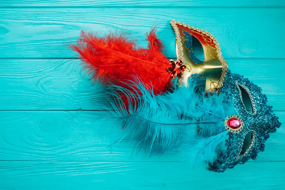 top disfraces con plumas
