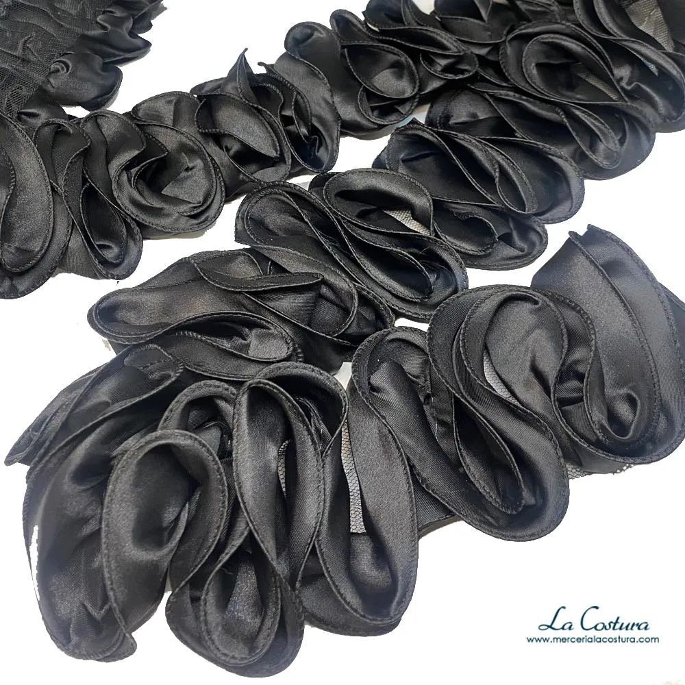 Pasamanería ondas raso efecto flor 10cm