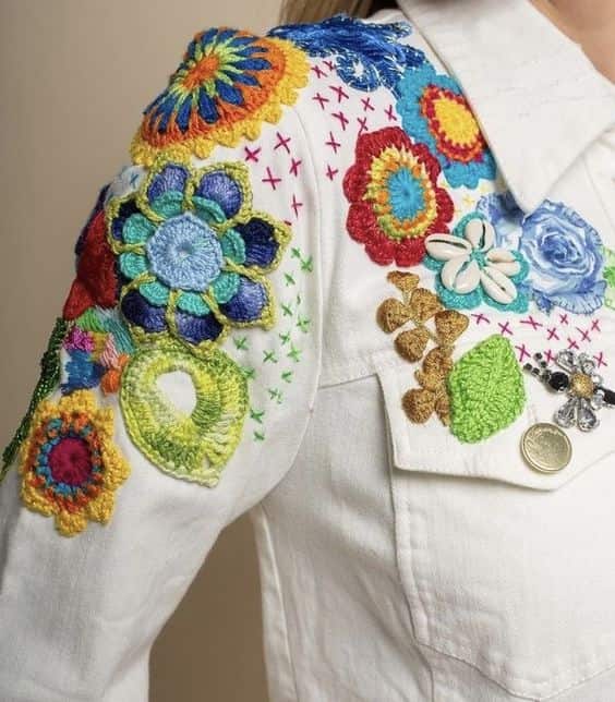 chaqueta denim crochet