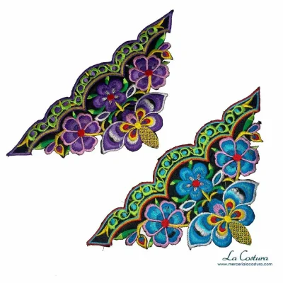 parche-triangular-etnico-flores